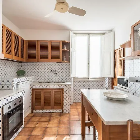 Leopolda Dream Beautiful Sleeps 5! Apartment *