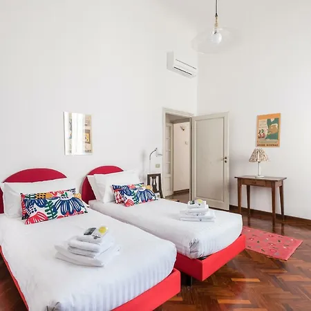 Leopolda Dream Beautiful Sleeps 5! Apartment