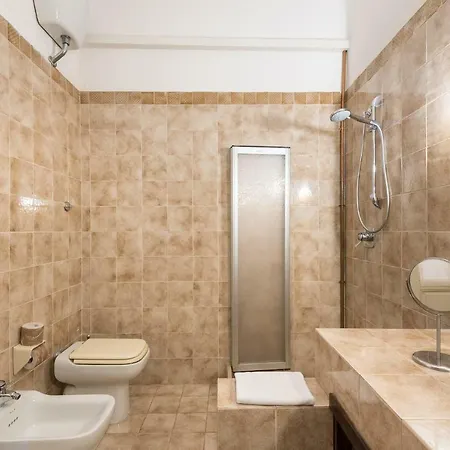 Apartment Leopolda Dream Beautiful Sleeps 5! *