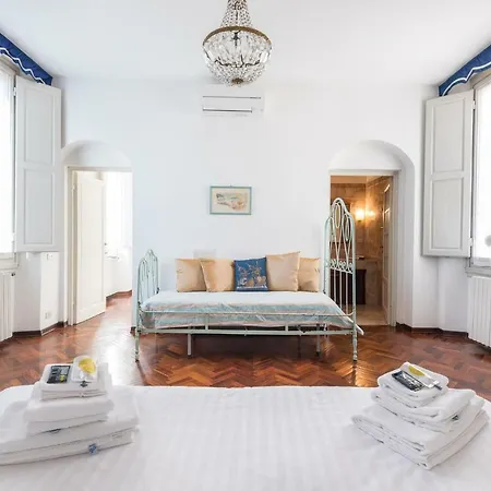 Apartment Leopolda Dream Beautiful Sleeps 5! *
