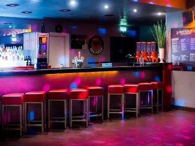佛罗伦萨普鲁斯酒店 *