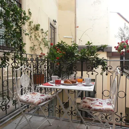 Boutique Torre De' Conti Bed & Breakfast 2*
