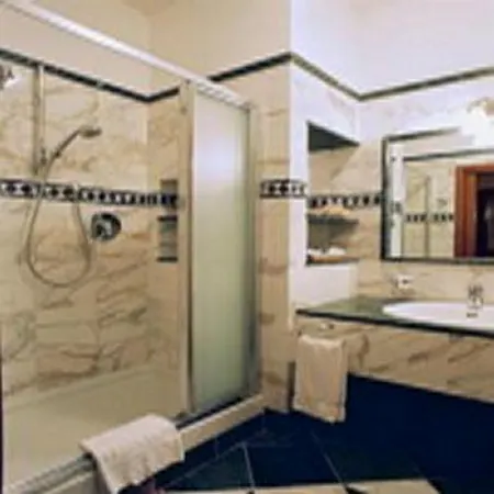 Hotel Pierre