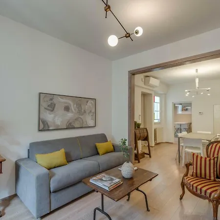 - Santa Croce Panoramic View Apartment Florence