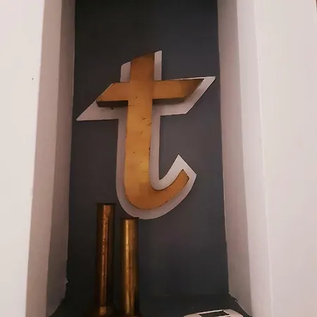 Tasso Hostel *