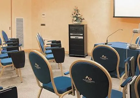 Hotel Laurus Al Duomo 4*