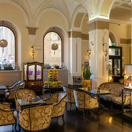 Bernini Palace Hotel 5*