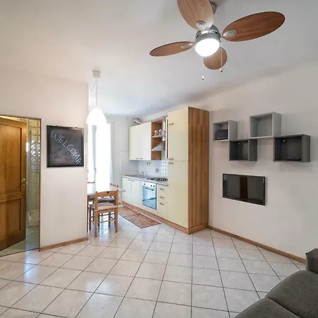 Porcellana 25 House