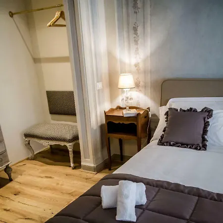 San Pier Novello In Oltrarno B&B