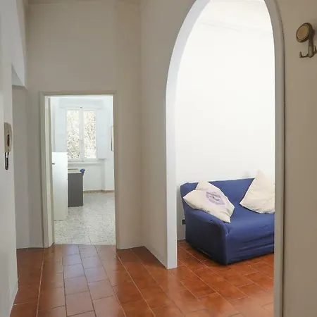 Apartment Santo Spirito 3 Bedroom Florence