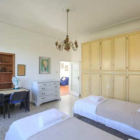 Santo Spirito 3 Bedroom * Florence