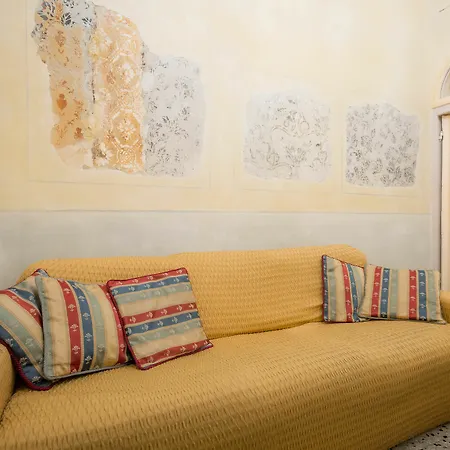 Novella House Affittacamere