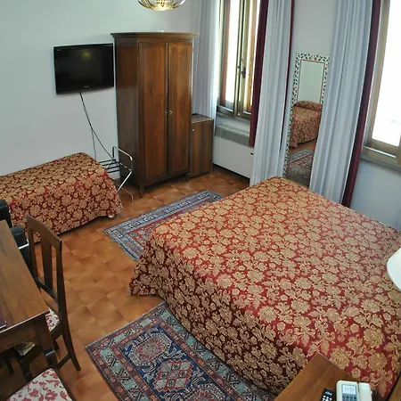 Hotel City 3*