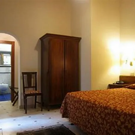 Hotel City Hotel 3*