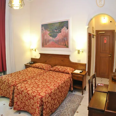 Hotel City 3* Florence