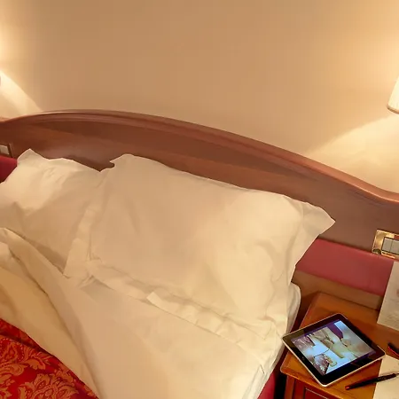 Relais La Corte Di Cloris 3*