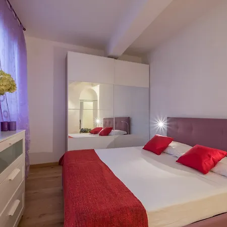 La Dimora Di San Lorenzo Apartment *