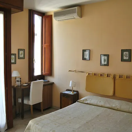Gasthuis A Teatro Florence
