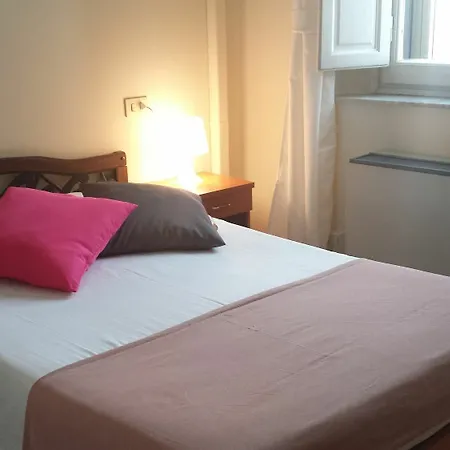 2000 Hotell 2*