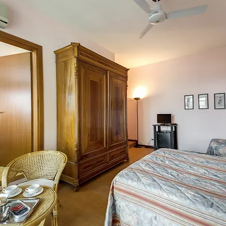 Guest house Residenza Giulia 3*