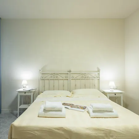 Ognissanti 3 Bedrooms Apartment