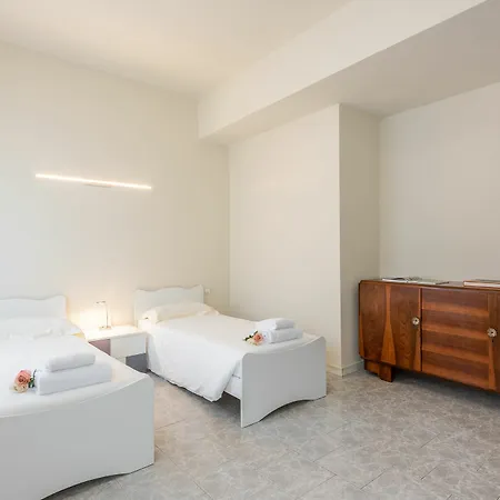 Apartment Ognissanti 3 Bedrooms *