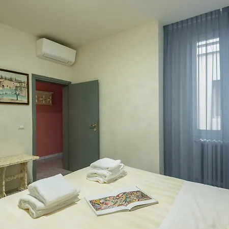 Ognissanti 3 Bedrooms *