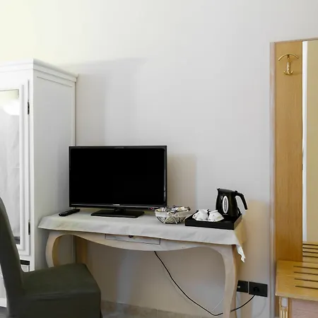 Guest house Leone X 3*