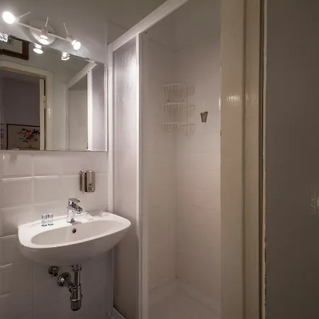 Barbadori Apartment