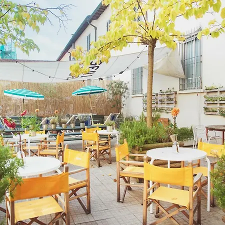 Tasso Hostel *