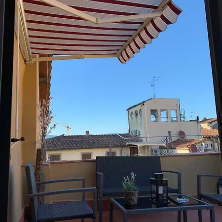 Guest house Domus Plaza *