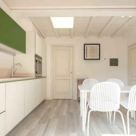 Giglio By Mmega Apartment