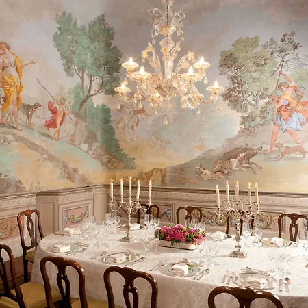 Gallery Art - Lungarno Collection Hotel