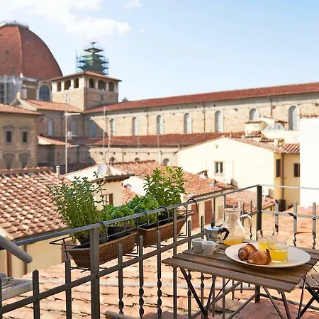 Great Apts Few Steps To The Duomo Apartment Florence