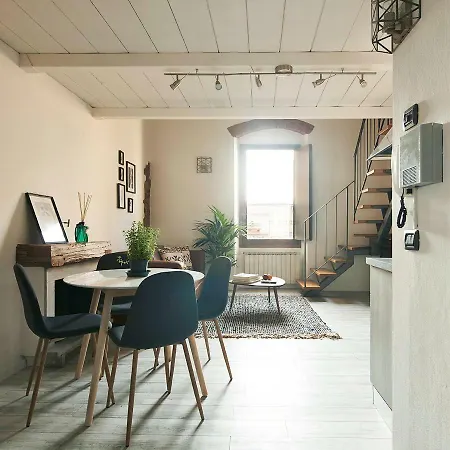 Apartment Great Apts Few Steps To The Duomo Florence