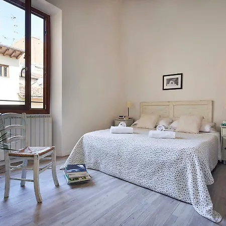 Great Apts Few Steps To The Duomo Apartment Florence