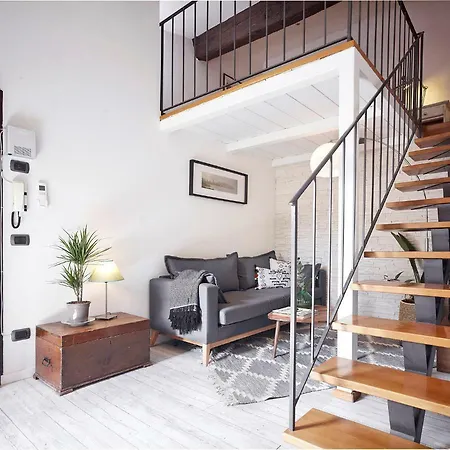 Apartment Great Apts Few Steps To The Duomo Florence