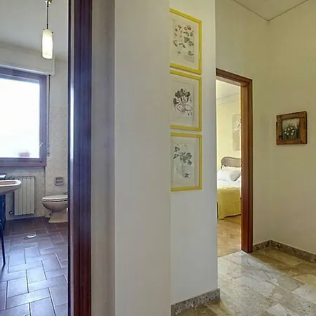 Frati Bigi With Parking