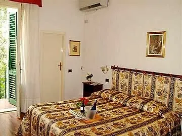 Piccolo Con Access Ztl !!! Nel Centro Storico Di !!!
