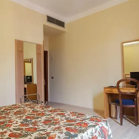 Hotel Flom Boutique 4*