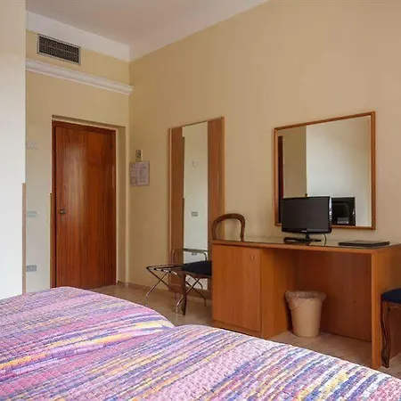 Flom Boutique Hotel 4*