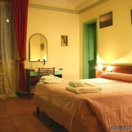 Fedora Hotel