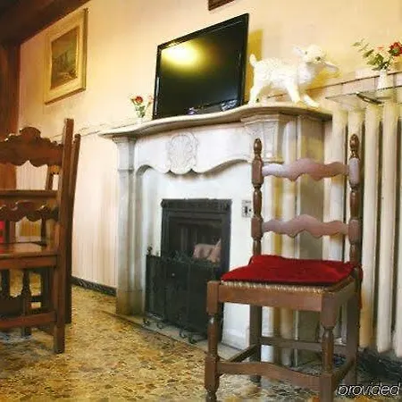 Fedora Hotel