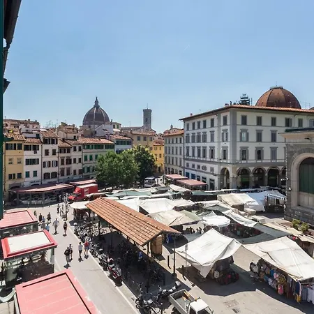 Piazza Del Mercato Firenze