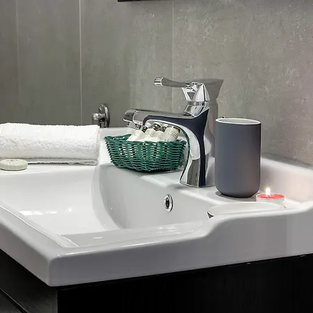 Risveglio In Piazza Santa Croce Apartment *