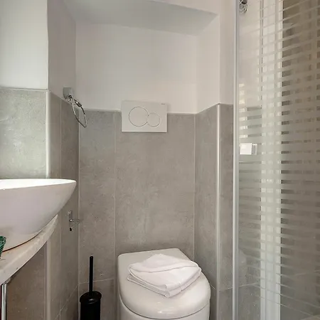 Apartment Risveglio In Piazza Santa Croce *