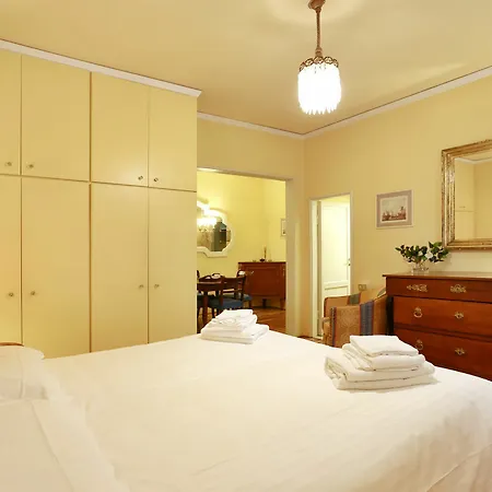 Apartment Via Santo Spirito 6 *