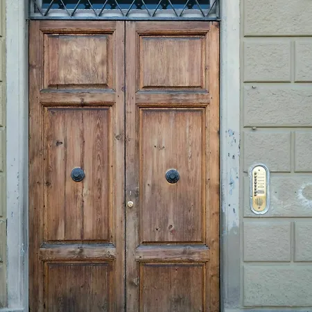 Santa Maria Novella Apartment *