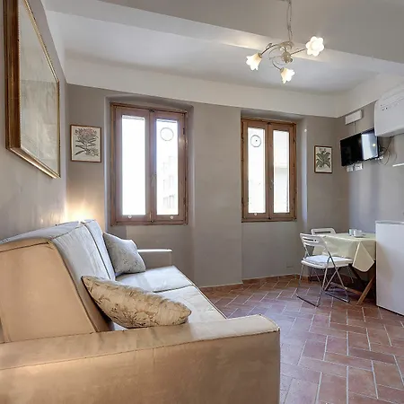 Apartment Risveglio In Piazza Santa Croce