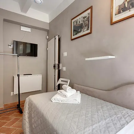 Risveglio In Piazza Santa Croce Apartment